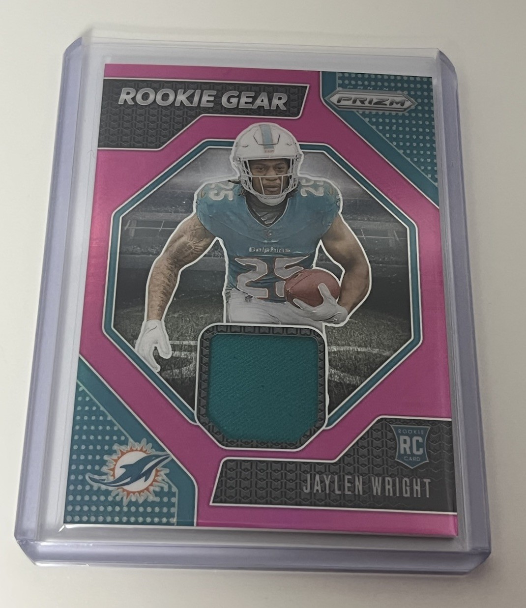 2024 Panini Prizm - Rookie Gear Jaylen Wright #RG-JWT Pink Prizm (MEM, RC)