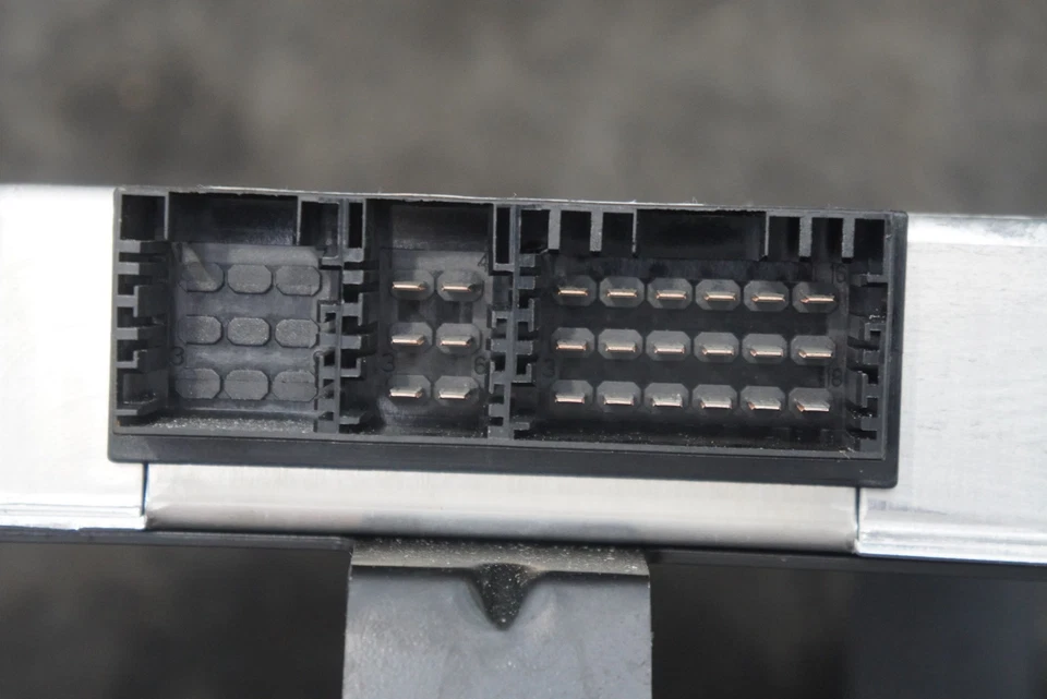 Transfer Case Computer Control Module 4639000701 Mercedes G550 G500 W463 2009-18 - Image 3 of 4