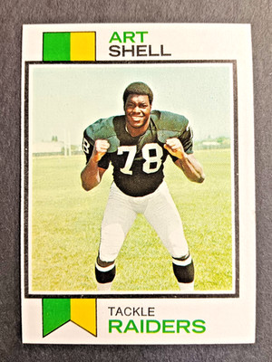1973 Topps Football #77 Art Shell ROOKIE Raiders