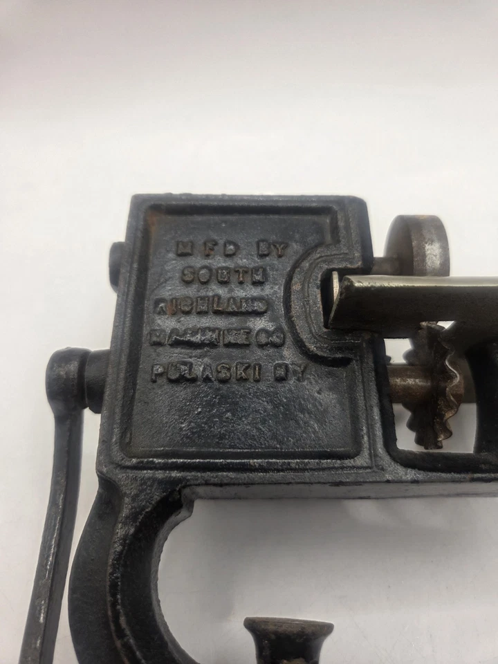 Máquina cortadora rosadora de hierro fundido corte limpio tela cuero South Richland Foto 3 de 4