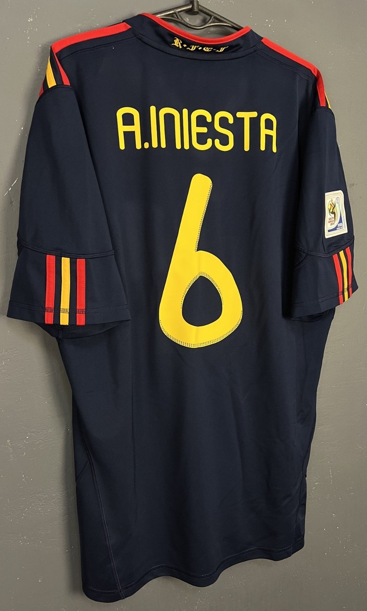 INIESTA MEN SPAIN NATIONAL 2010/2011 WINNER FOOTBALL SOCCER SHIRT