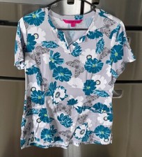 scrub top size small beyond scrubs multicolored excellent condition 