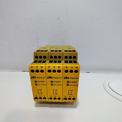 PLIZ PNOZ X7 774053 SAFETY RELAY X7-110VAC-2N/O 3 AMP  110 VAC