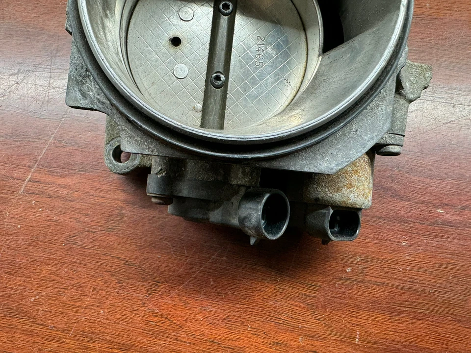 Carrocería de acelerador para camioneta Chevrolet Suburban Astro Tahoe 95-99 MAF Yukon GMC 5,7 L Foto 3 de 4