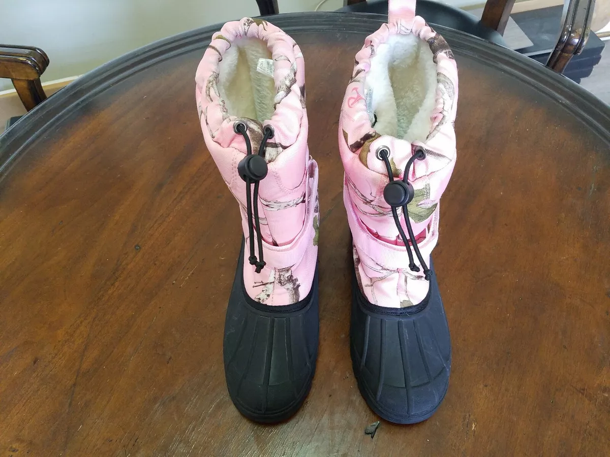 Girls top camo boots