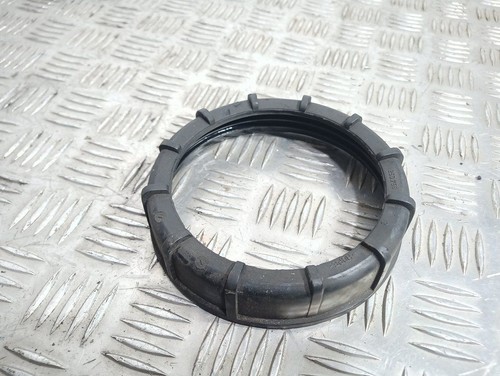 Mercedes-Benz E W211 2005 Befestigungsmutter Kraftstoffpumpe im Tank UST65840