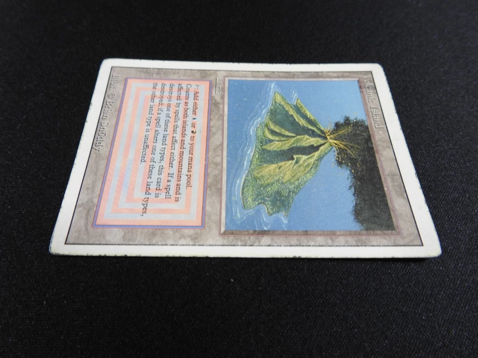 Volcanic Island HP/POOR [Revised Edition] Mtg Magic Free Tracking! - Image 4 of 4