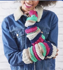 Red Heart STRIPES Yarn 3-SKEIN-LOT “Derby stripe” EACH 5 Oz Self Striping Discon