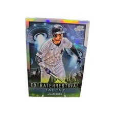 Juan Soto Topps Chrome Extraterrestrial