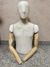 Buste mannequin couturier homme en tissu lin brut écru bras en bois
