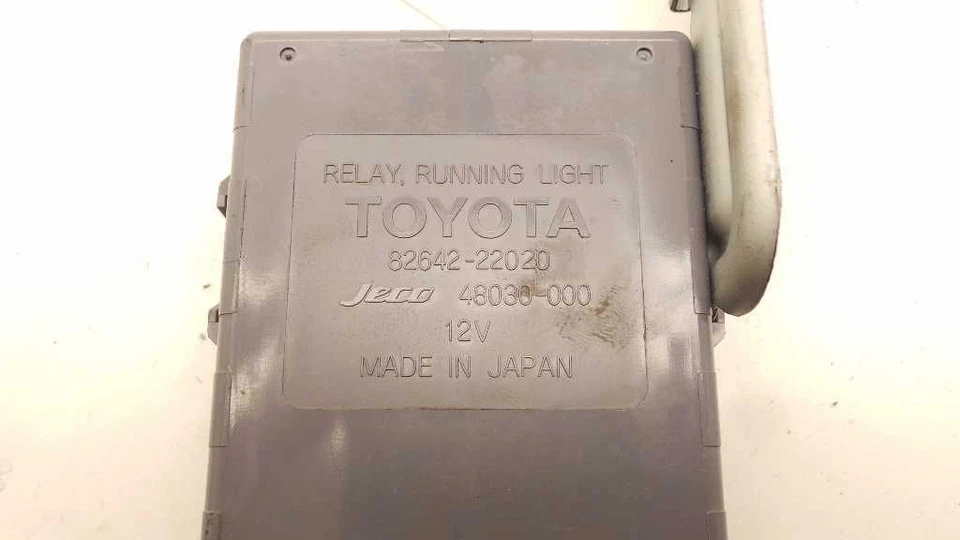 RELÉ DE LUZ DE MARCHA TUNDRA 02 82642-22020 Foto 3 de 4