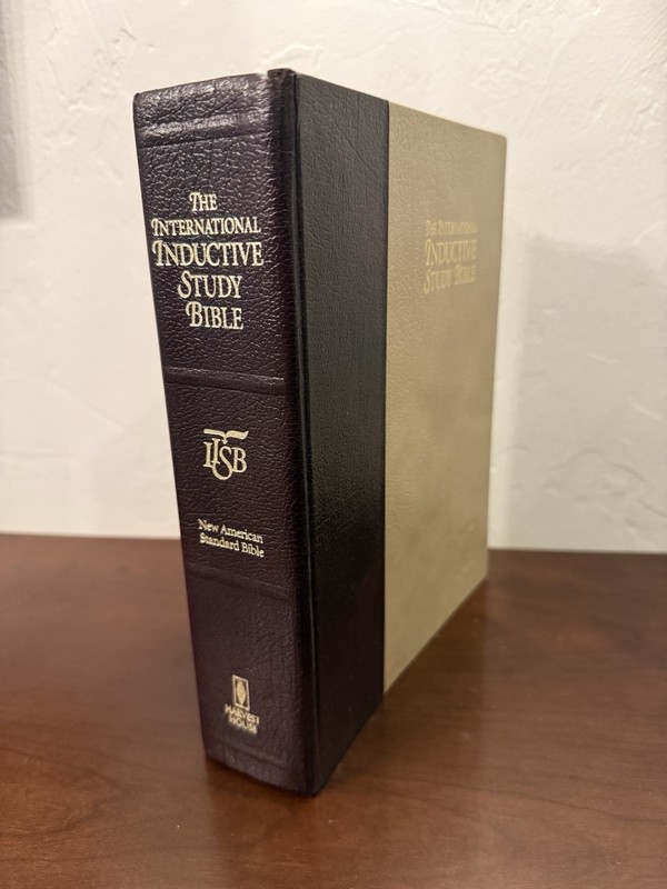 1993 International Inductive Bible, Harvest House Publishers 