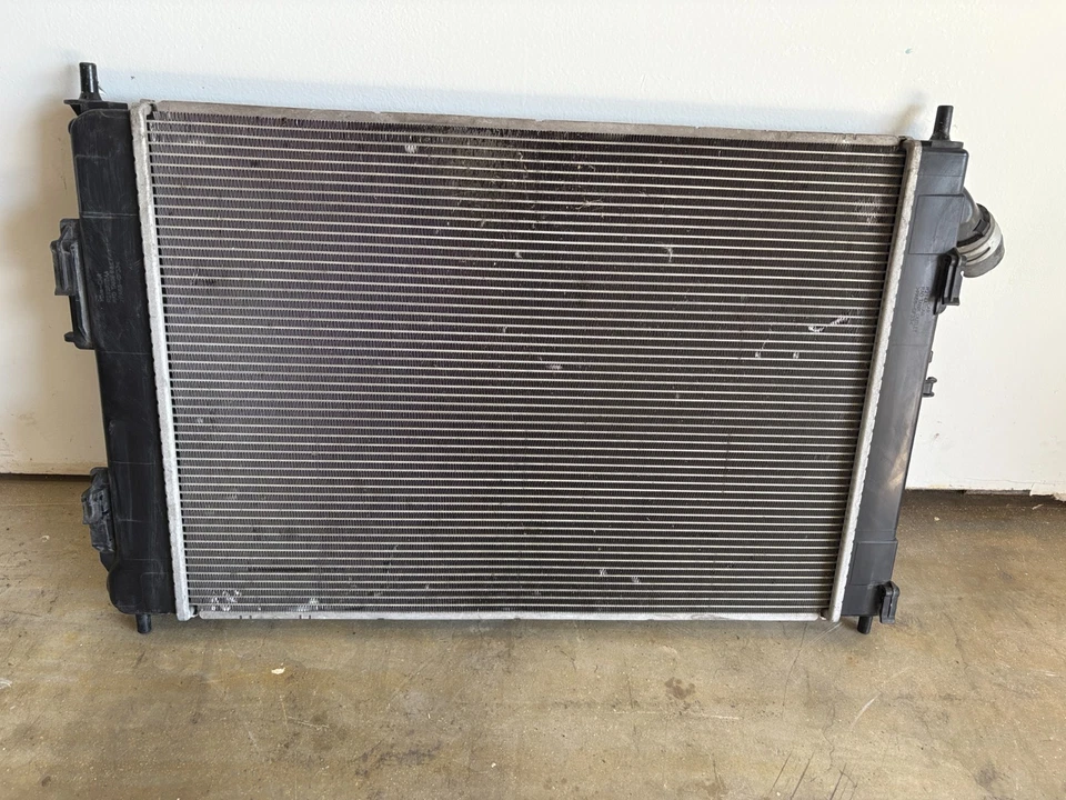 2014, 2015, 2016 Hyundai Elantra & 2015-2018 Kia Forte Aluminum Radiator, OEM Foto 2 de 4