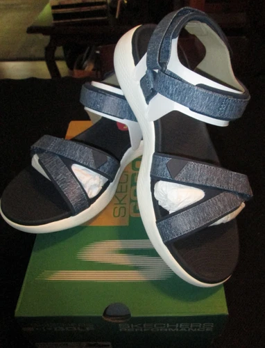 NEW WOMEN'S SKECHERS GO GOLF 600 SPIKELESS NAVY SANDALS SZ 10