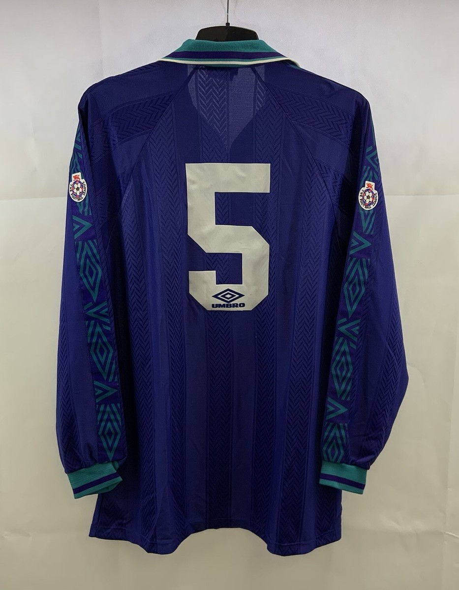 激レア　umbro Nottingham Forest プルオーバージャケット 激レアumbro Nottingham Forest プルオーバージャケット