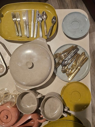 1950's vintage Ideal Russell Wright toy kitchen ware 50+ pieces - Picture 2 of 5