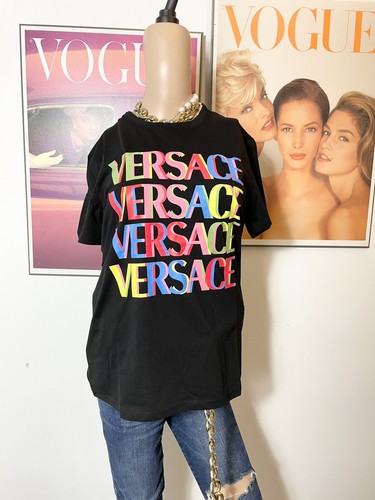 Versace T-shirt limited edition Good 