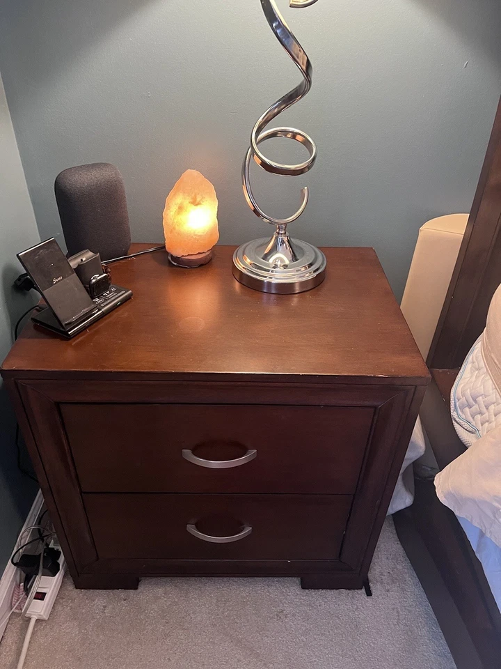 used furniture queen bedroom sets - Image 4 of 4