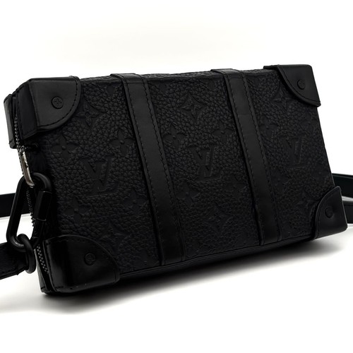 LOUIS VUITTON Bag: Soft Trunk Wallet M80224 Black W23H12.5D5cm w/strap;