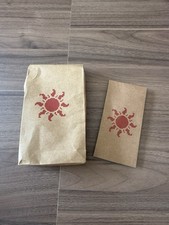 Custodia fotocamera weekend lunga crema multi griglia blu e cinghia fotocamera nera nuova con scatola