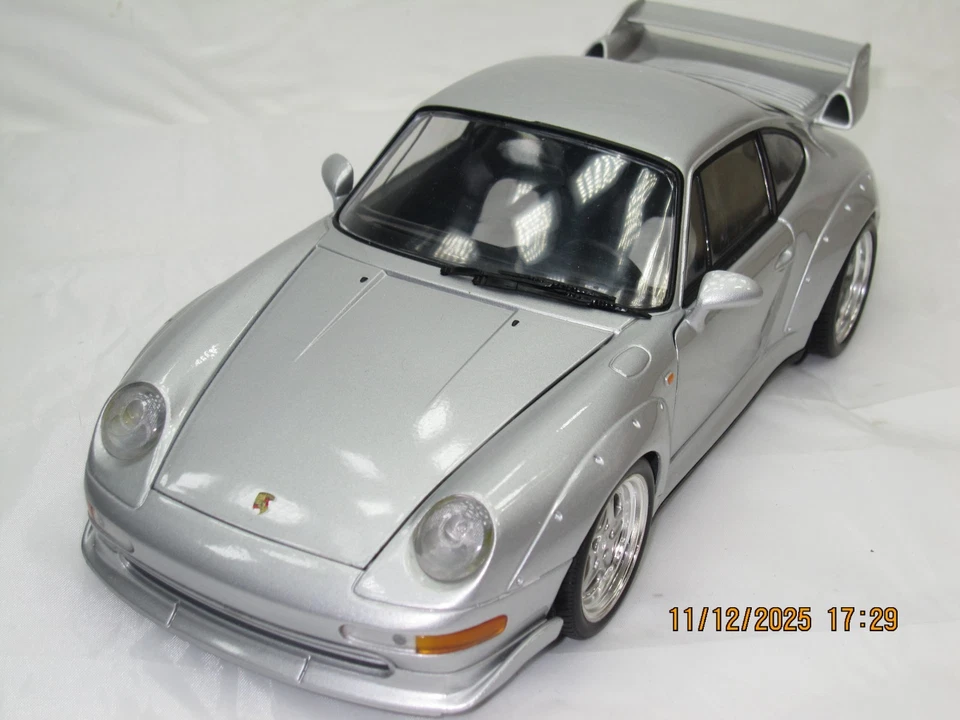 1997 PORSCHE 911 GT2 (993) METALLIC SILVER  1:18  NIB - Image 4 of 4