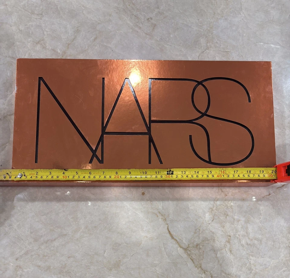 Caja de maquillaje masiva Nars Foto 2 de 4