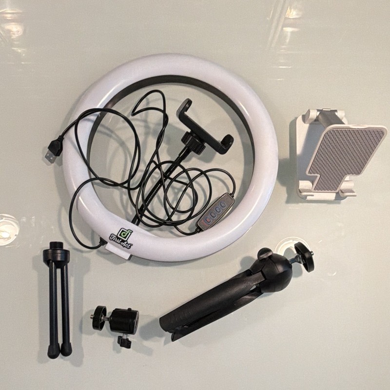 Vlogger lot - First Act USB LED Ring Light Kit w/ Phone Holder Tripod,