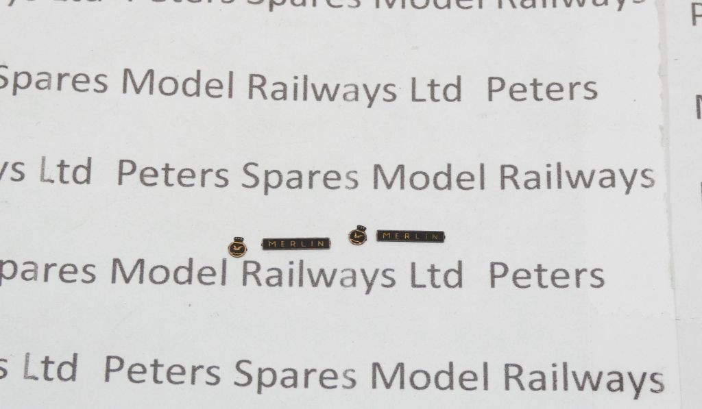 Dapol 110682 A4 N Gauge Nameplate & Plaque Merlin (Pair) (Pk4)