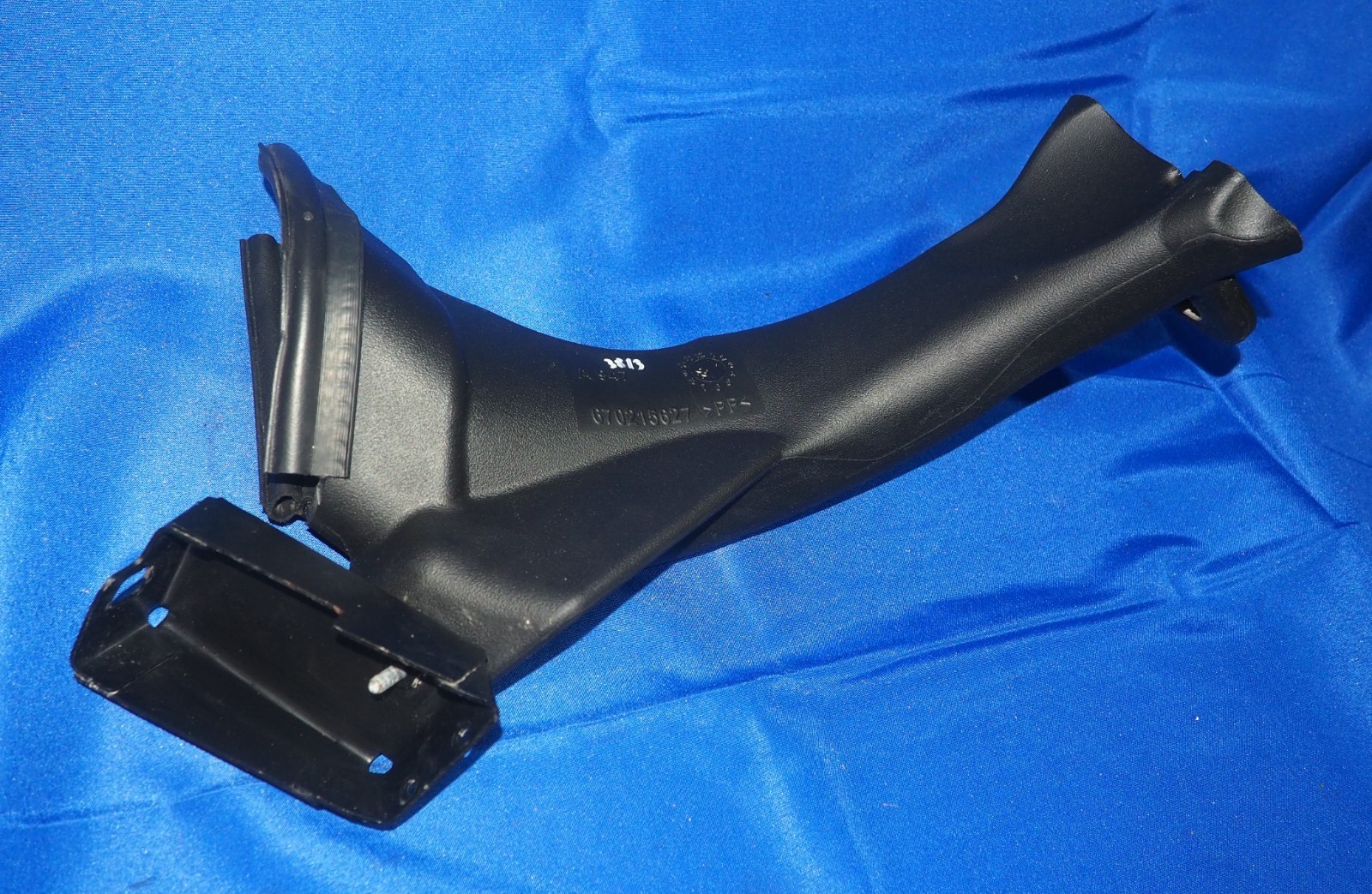 2022-2026 Maserati MC20 MCPura Passenger Right Air Intake Hose Tube Duct OEM