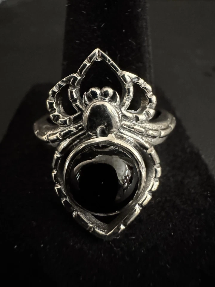 Anillo araña de plata de ley 925 y ónix negro Foto 2 de 4