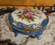 Hand Painted Porcelain Jewelery Box 1910