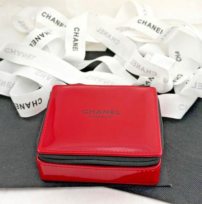 CHANEL MAKEUP CASE 