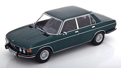 KK SCALE - 1971 BMW 3.0S E3 Dunkelgrün - 1/18 - KKS180405