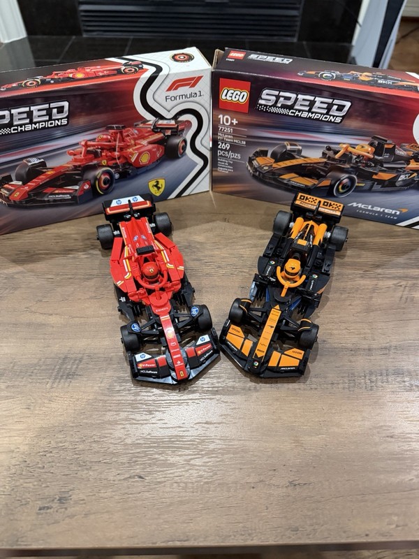 Lego F1 Ferrari & McLaren Sets Prebuilt