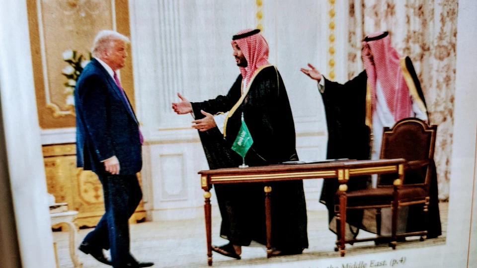 THE WEEK ISSUE AN AMERICAN POPE LEO XIV BEST OF U.S.& INTERNATIONAL MEDIA 5/2025 Foto 3 de 4