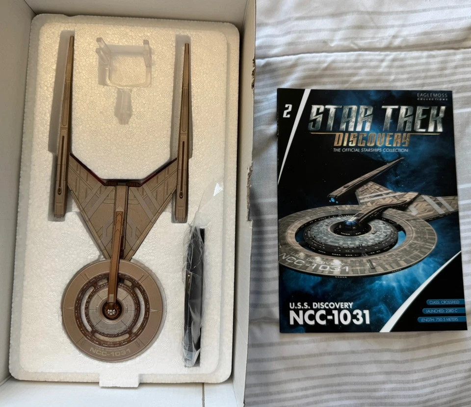 JUEGO A JUEGO: EE. UU. Discovery NCC-1031 y NCC-1031-A Star Trek Eaglemoss sin usar, en caja Foto 4 de 4