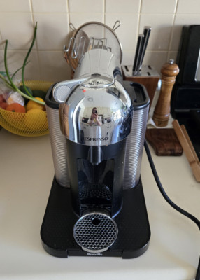 Breville Nespresso Vertuo Coffee and Espresso Machine BNV220CRO