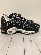 air max plus black shark