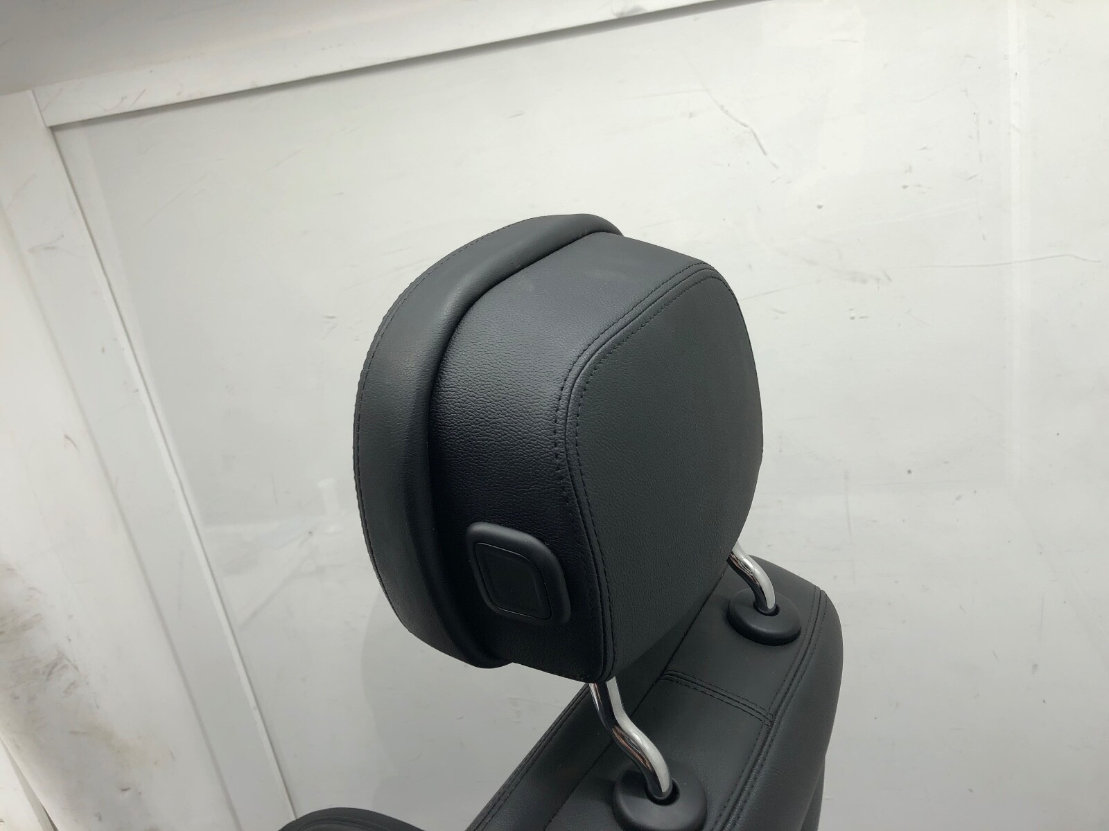 2014-2020 MASERATI QUATTROPORTE RIGHT PASSENGER FRONT SEAT COMPLETE OEM.