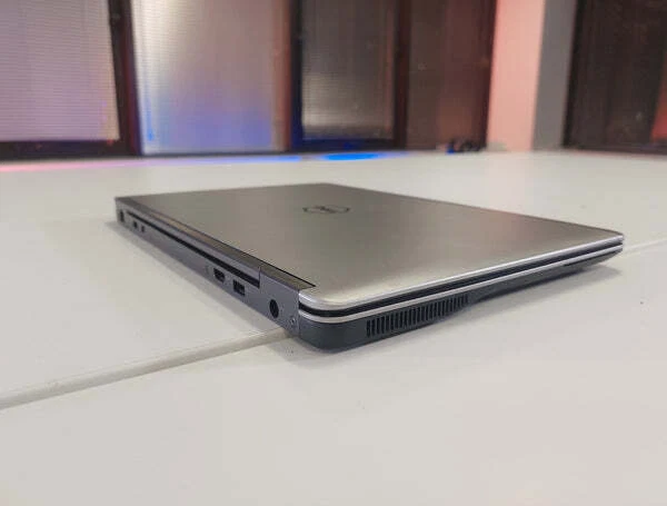 Genuine Fast Dell Latitude Used Laptop E7440 4GBRAM 128GBSSD Intel Core i7 - Image 4 of 4