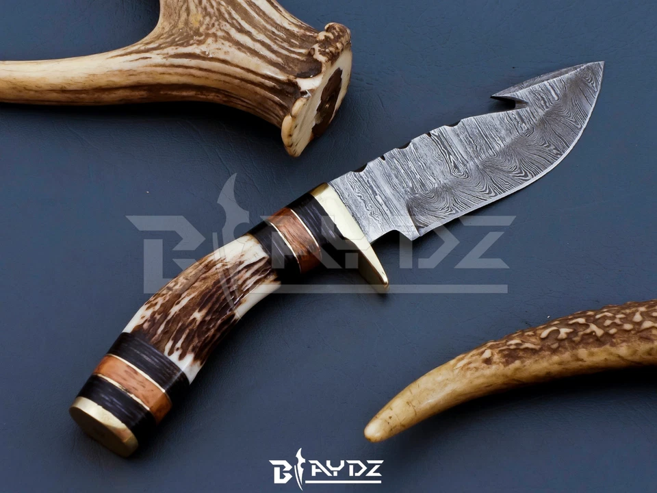 Cuchillo de caza con asta de ciervo mango de cuerno forjado de acero Damasco hoja fija Foto 3 de 4