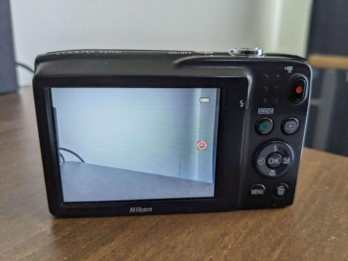 Nikon COOLPIX S2700 16.0MP Digital Camera Black TESTED w Nikon COOLPIX S2700 16.0MP Digital Camera Black TESTED w