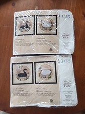 Lot of 2 - 1987 The Creative Circle Kit 1125 Ebony Swan  1128 Ivory Swan NOS