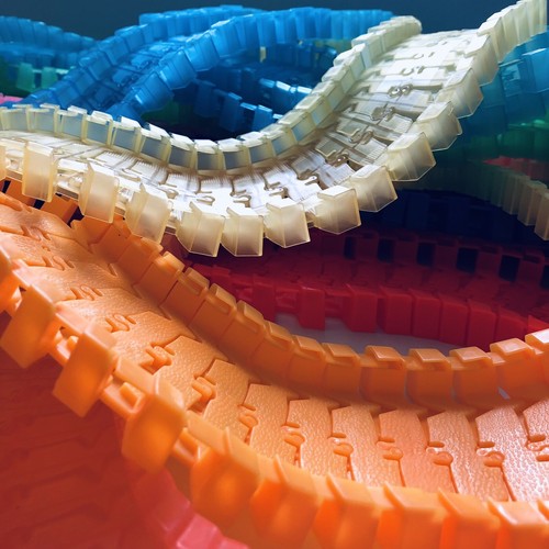 450 Inches Build A Road Flexible Twisting Race Track Kidoozie Glow In The Dark - Picture 6 of 9