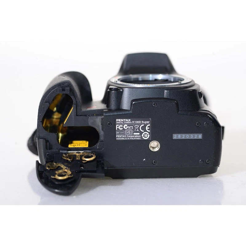 Pentax K K100D Super Digitalkamera / Gehäuse / Kamera / Body - Bild 2 von 4