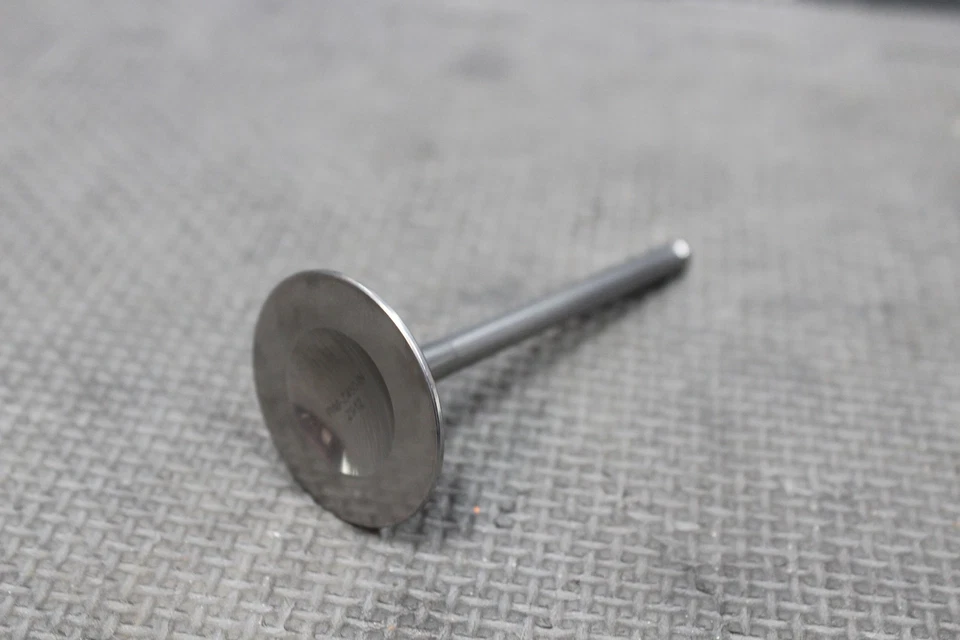 2011 SUZUKI RMZ450 08-13 WISECO TITANIUM INTAKE VALVE NEW OLD STOCK - Image 3 of 4