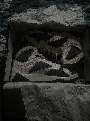Jordan Air Jordan 7 Retro BG White Varsity Purple Boys' High Top Leather 6.5Y