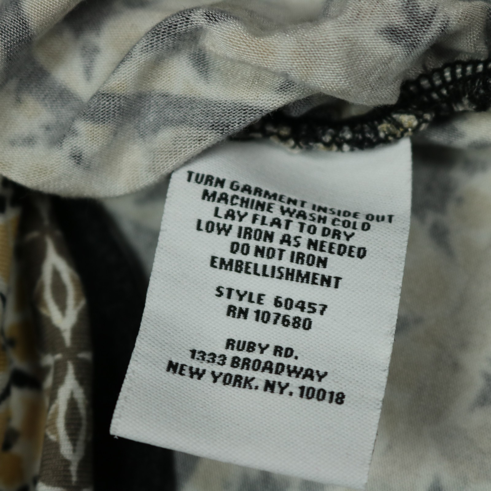 Ruby Rd Beaded Geometric Print Stretchy Blouse To… - image 12