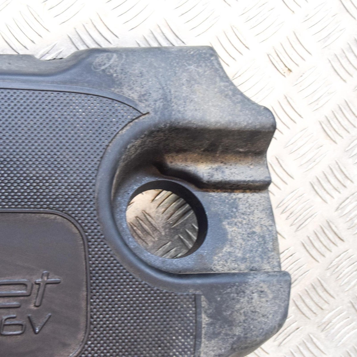 FIAT 500L Multijet Engine Top Cover 55236551 1.60 Diesel 88kw 2015  