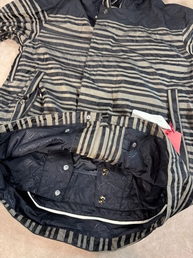 Jaqueta Holden masculina listrada Weston impermeável com capuz bolsos com zíper preta GG nova com etiquetas - Imagem 4 de 4